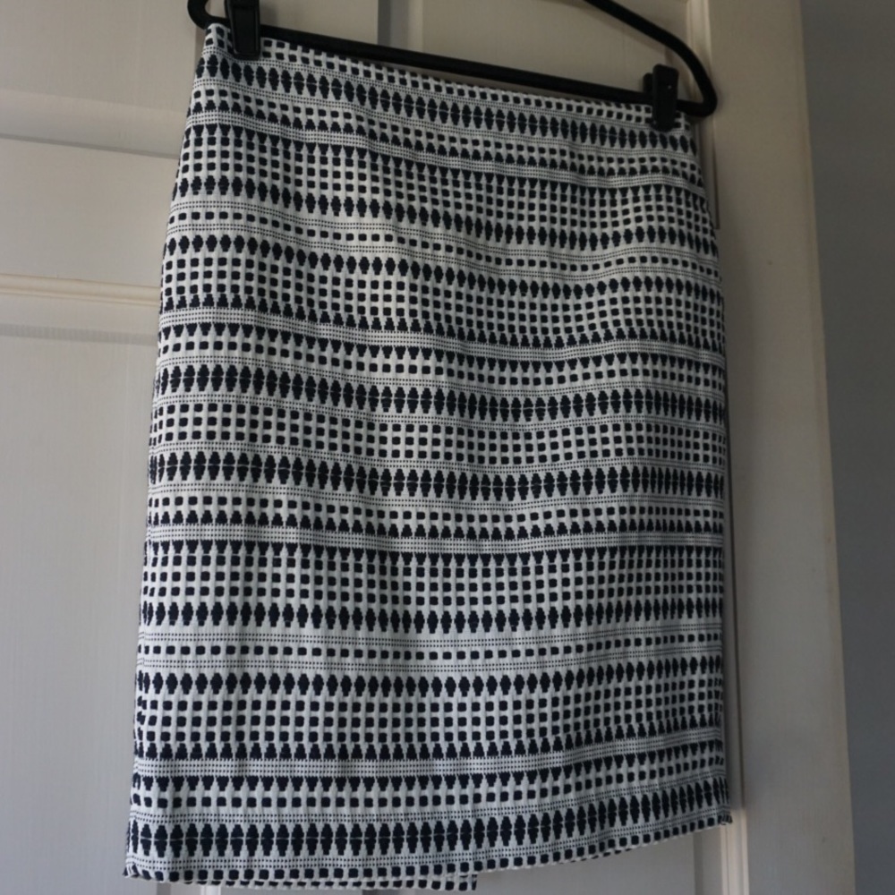 Loft Embroidered Pencil Skirt